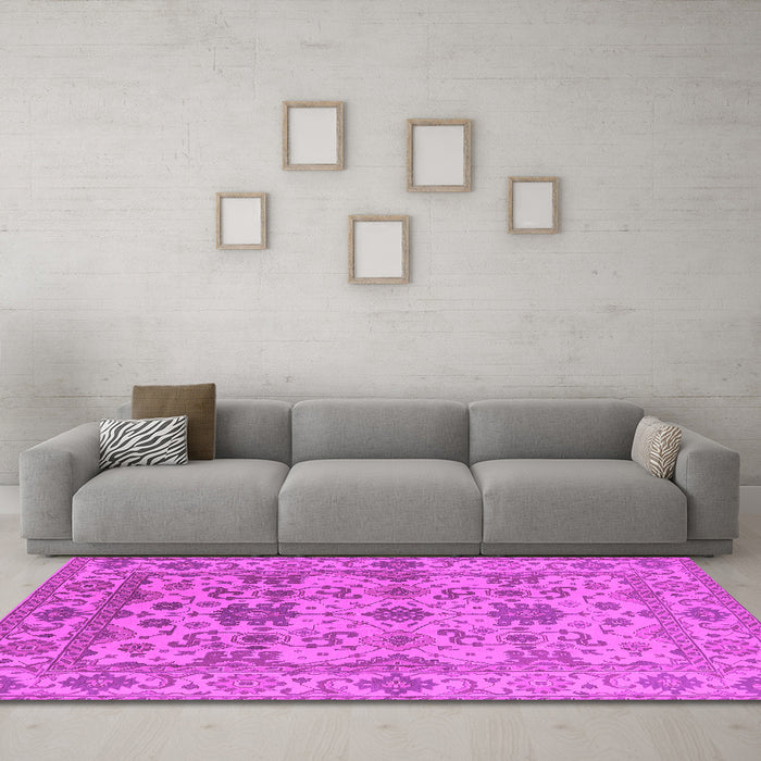 Machine Washable Oriental Pink Traditional Rug in a Living Room, wshurb1406pnk