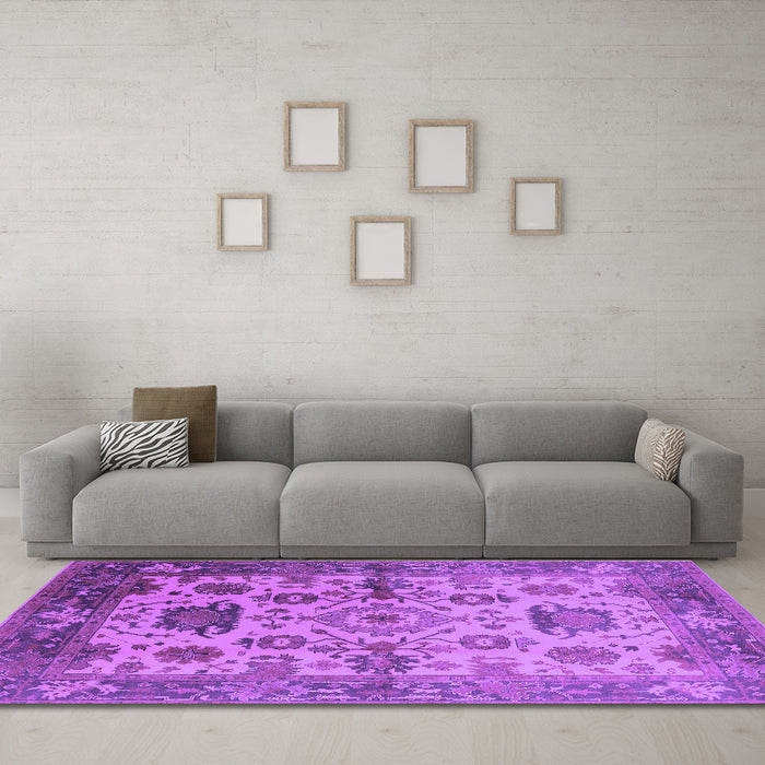 Machine Washable Oriental Purple Traditional Area Rugs in a Living Room, wshurb1408pur
