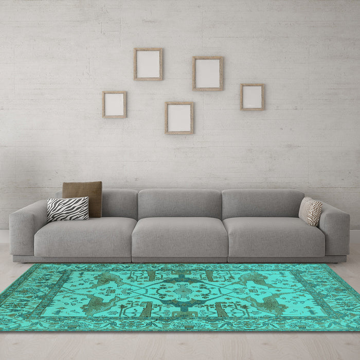 Machine Washable Oriental Turquoise Traditional Area Rugs in a Living Room,, wshurb1409turq