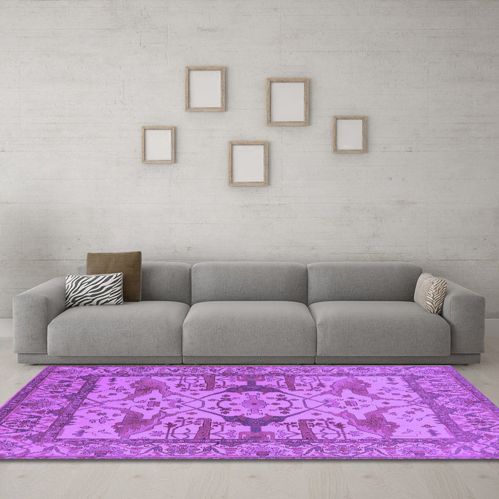 Machine Washable Oriental Purple Traditional Area Rugs in a Living Room, wshurb1409pur