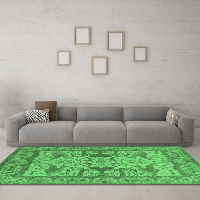 Machine Washable Oriental Emerald Green Traditional Area Rugs in a Living Room,, wshurb1409emgrn