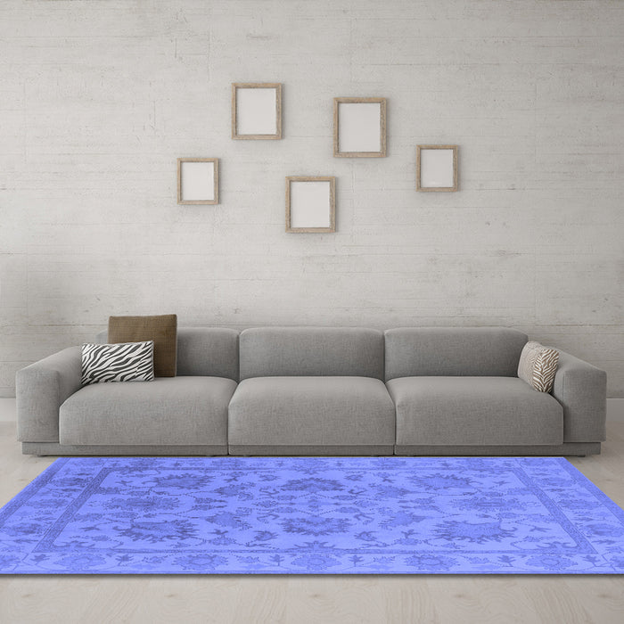 Machine Washable Oriental Blue Industrial Rug in a Living Room, wshurb1412blu