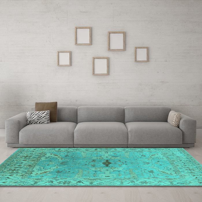 Machine Washable Oriental Turquoise Traditional Area Rugs in a Living Room,, wshurb1415turq