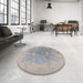 Round Mid-Century Modern Silver Pink Oriental Rug in a Office, urb1417