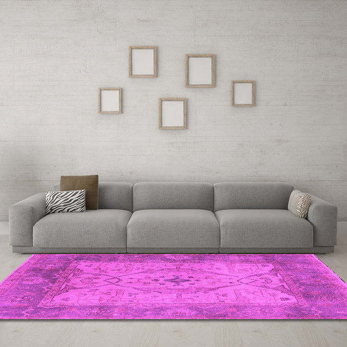 Machine Washable Oriental Pink Traditional Rug in a Living Room, wshurb1418pnk