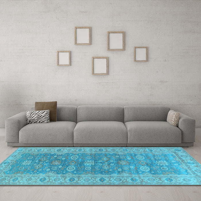 Machine Washable Oriental Light Blue Traditional Rug in a Living Room, wshurb1423lblu
