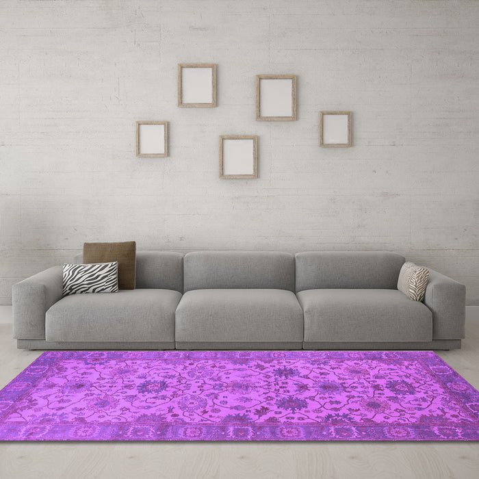 Machine Washable Oriental Purple Traditional Area Rugs in a Living Room, wshurb1425pur