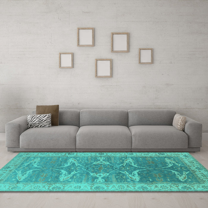 Machine Washable Oriental Turquoise Traditional Area Rugs in a Living Room,, wshurb1426turq