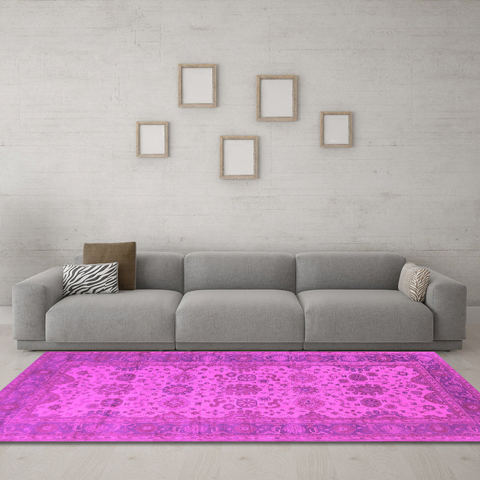 Machine Washable Oriental Pink Traditional Rug in a Living Room, wshurb1428pnk