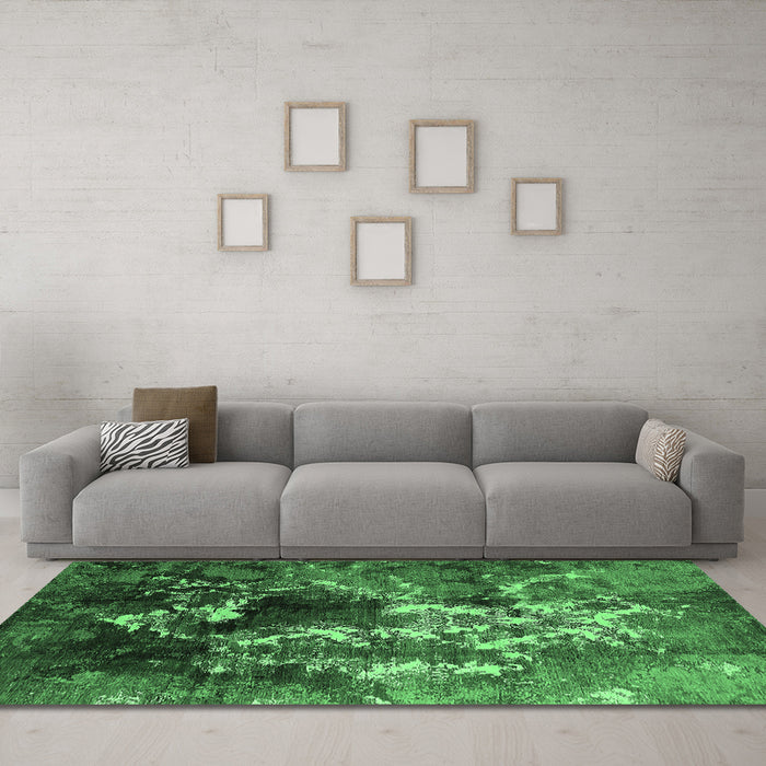Machine Washable Oriental Emerald Green Industrial Area Rugs in a Living Room,, wshurb1431emgrn