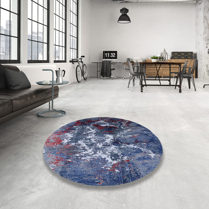 Round Mid-Century Modern Blue Oriental Rug in a Office, urb1431