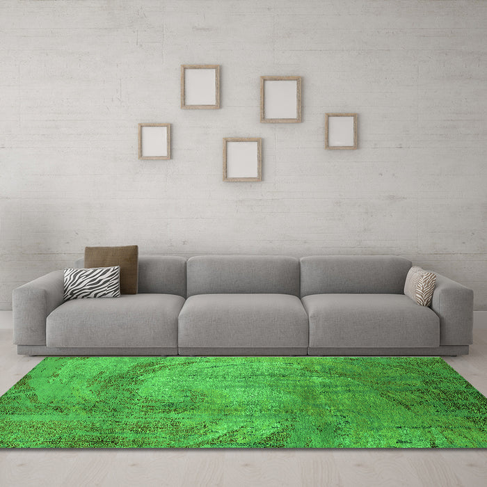 Machine Washable Oriental Green Industrial Area Rugs in a Living Room,, wshurb1433grn