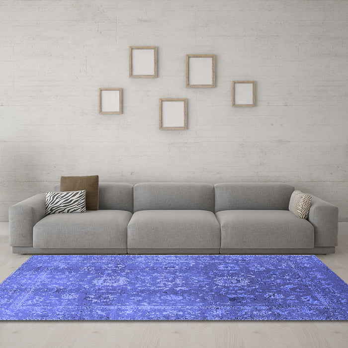 Machine Washable Oriental Blue Industrial Rug in a Living Room, wshurb1435blu