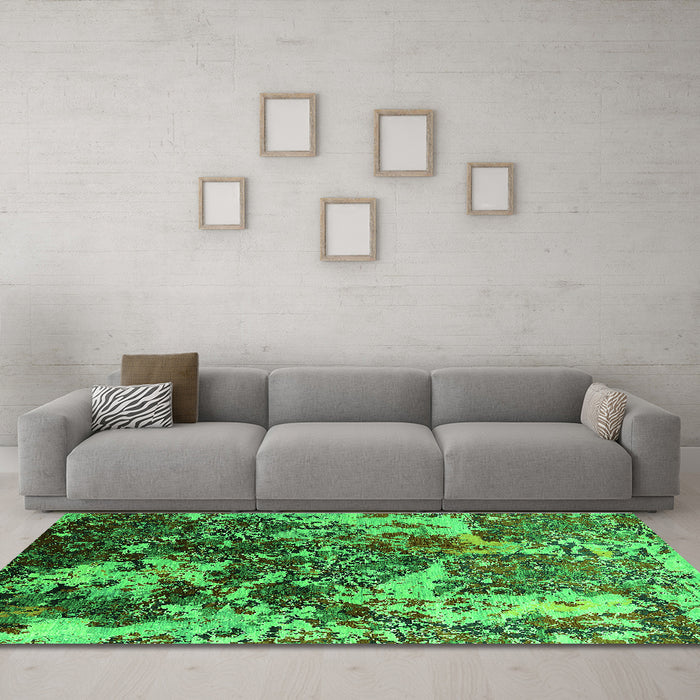 Machine Washable Oriental Green Industrial Area Rugs in a Living Room,, wshurb1438grn