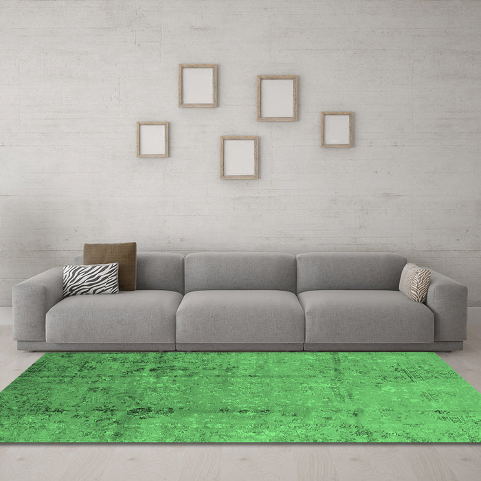 Machine Washable Oriental Emerald Green Industrial Area Rugs in a Living Room,, wshurb1441emgrn