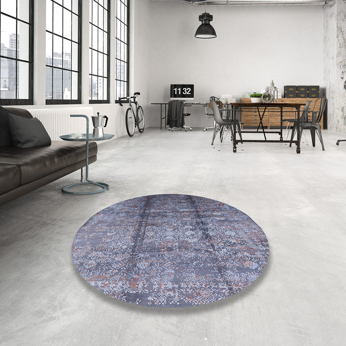 Round Mid-Century Modern Purple Oriental Rug in a Office, urb1459