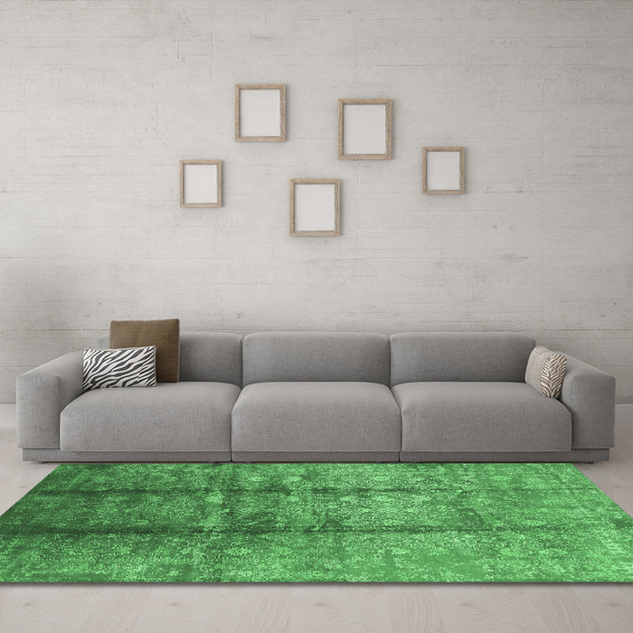 Machine Washable Oriental Emerald Green Industrial Area Rugs in a Living Room,, wshurb1459emgrn