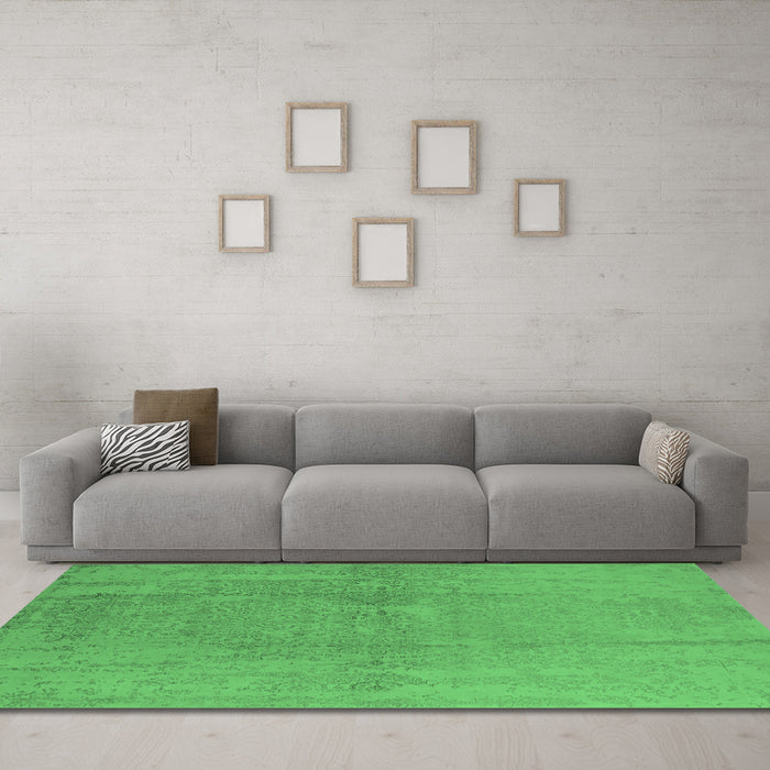 Machine Washable Oriental Emerald Green Industrial Area Rugs in a Living Room,, wshurb1461emgrn