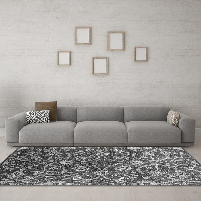 Machine Washable Oriental Gray Industrial Rug in a Living Room,, wshurb1466gry