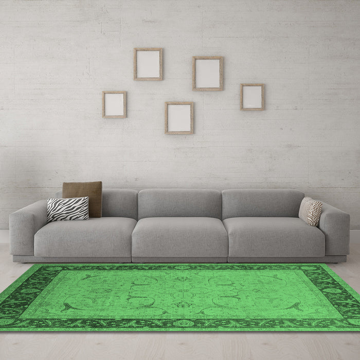 Machine Washable Oriental Emerald Green Industrial Area Rugs in a Living Room,, wshurb1468emgrn