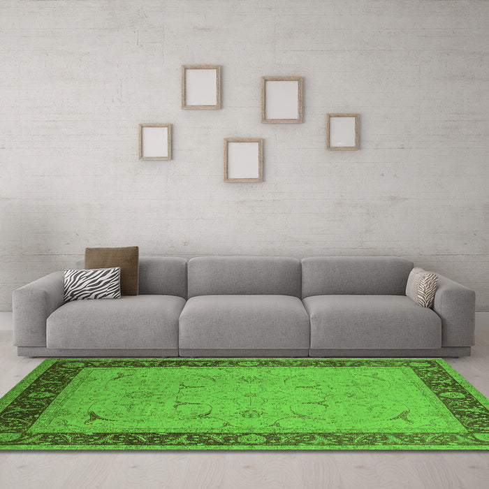 Machine Washable Oriental Green Industrial Area Rugs in a Living Room,, wshurb1468grn
