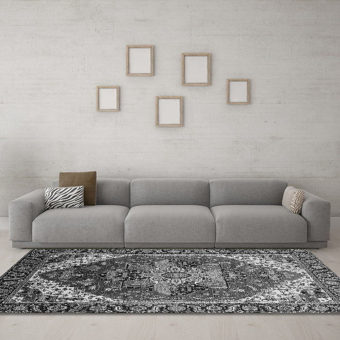 Machine Washable Persian Gray Traditional Rug in a Living Room,, wshurb1470gry