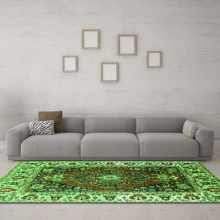 Machine Washable Persian Green Traditional Area Rugs in a Living Room,, wshurb1472grn