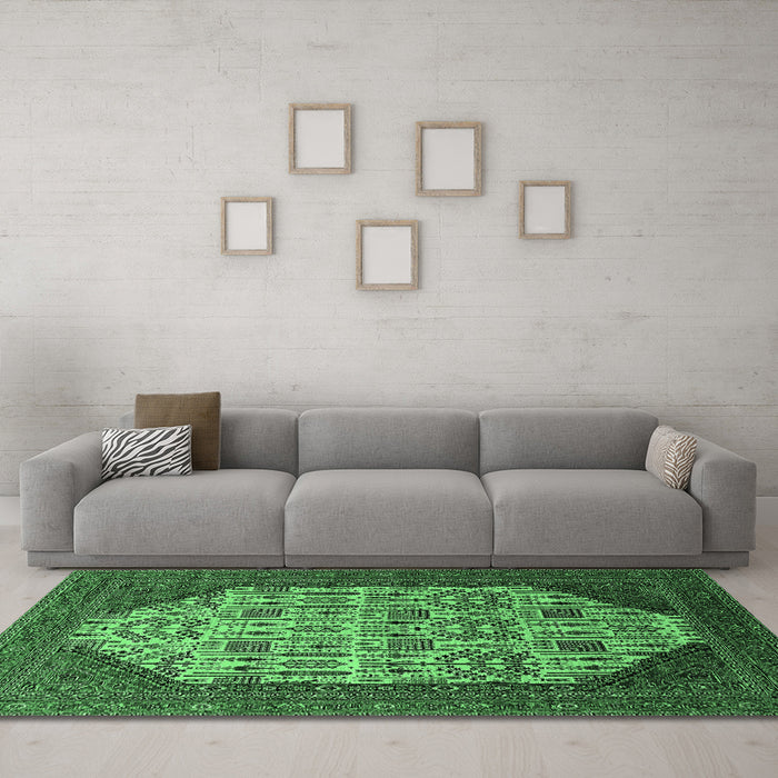 Machine Washable Oriental Emerald Green Industrial Area Rugs in a Living Room,, wshurb1473emgrn