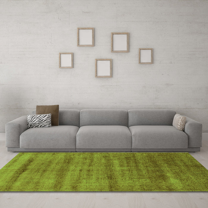 Machine Washable Solid Green Modern Area Rugs in a Living Room,, wshurb1480grn