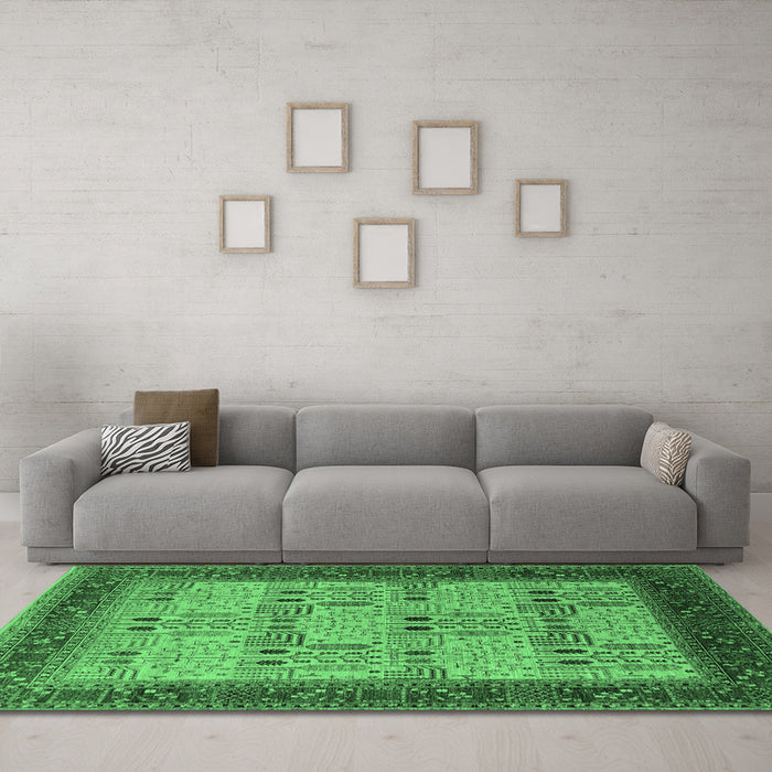 Machine Washable Oriental Emerald Green Industrial Area Rugs in a Living Room,, wshurb1490emgrn