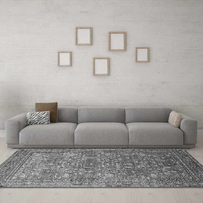 Machine Washable Oriental Gray Industrial Rug in a Living Room,, wshurb1492gry