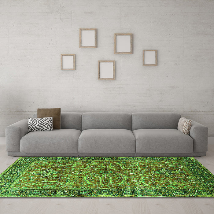 Machine Washable Oriental Green Industrial Area Rugs in a Living Room,, wshurb1493grn