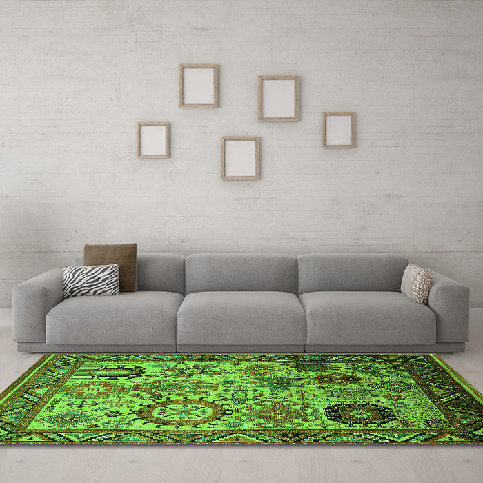 Machine Washable Oriental Green Industrial Area Rugs in a Living Room,, wshurb1494grn