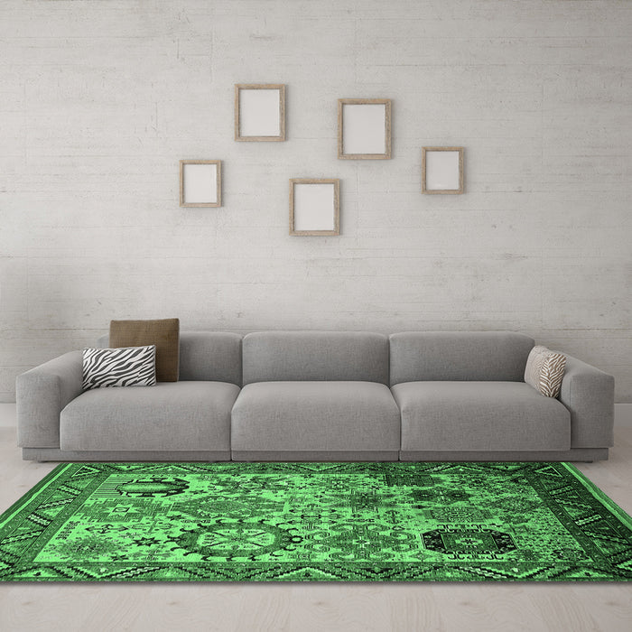 Machine Washable Oriental Emerald Green Industrial Area Rugs in a Living Room,, wshurb1494emgrn