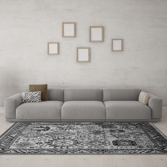 Machine Washable Oriental Gray Industrial Rug in a Living Room,, wshurb1494gry