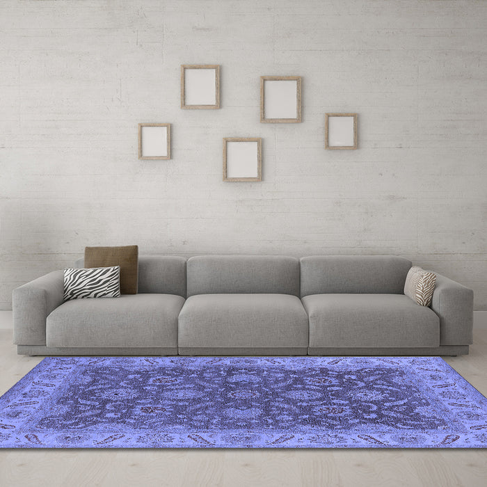Machine Washable Oriental Blue Industrial Rug in a Living Room, wshurb1498blu