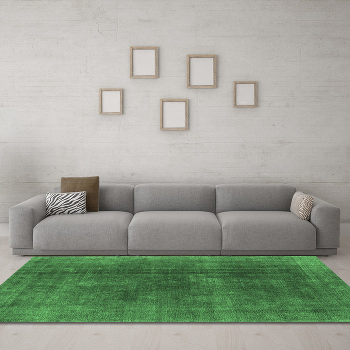 Machine Washable Oriental Emerald Green Industrial Area Rugs in a Living Room,, wshurb1500emgrn