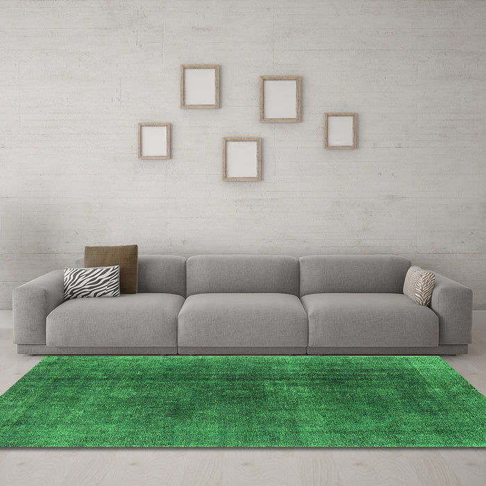 Machine Washable Oriental Green Industrial Area Rugs in a Living Room,, wshurb1500grn