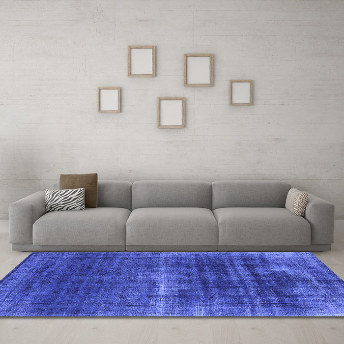 Machine Washable Oriental Blue Industrial Rug in a Living Room, wshurb1501blu
