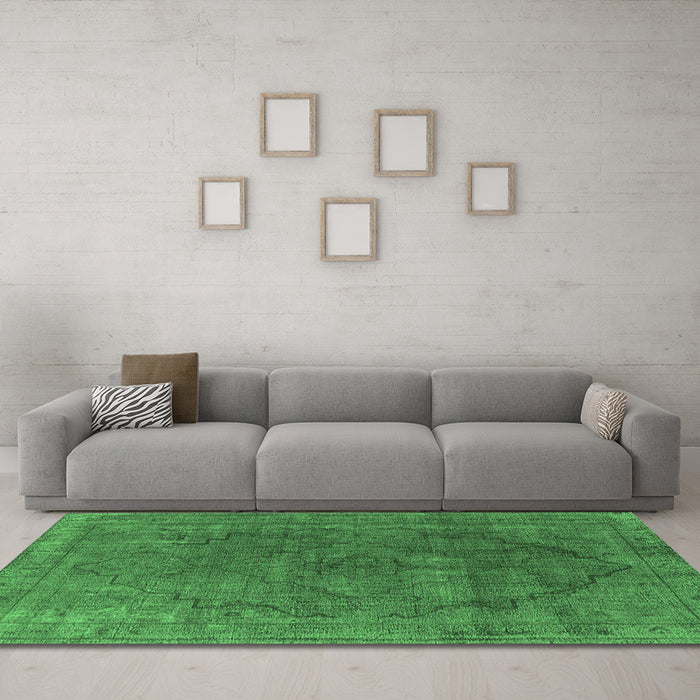 Machine Washable Oriental Emerald Green Industrial Area Rugs in a Living Room,, wshurb1503emgrn
