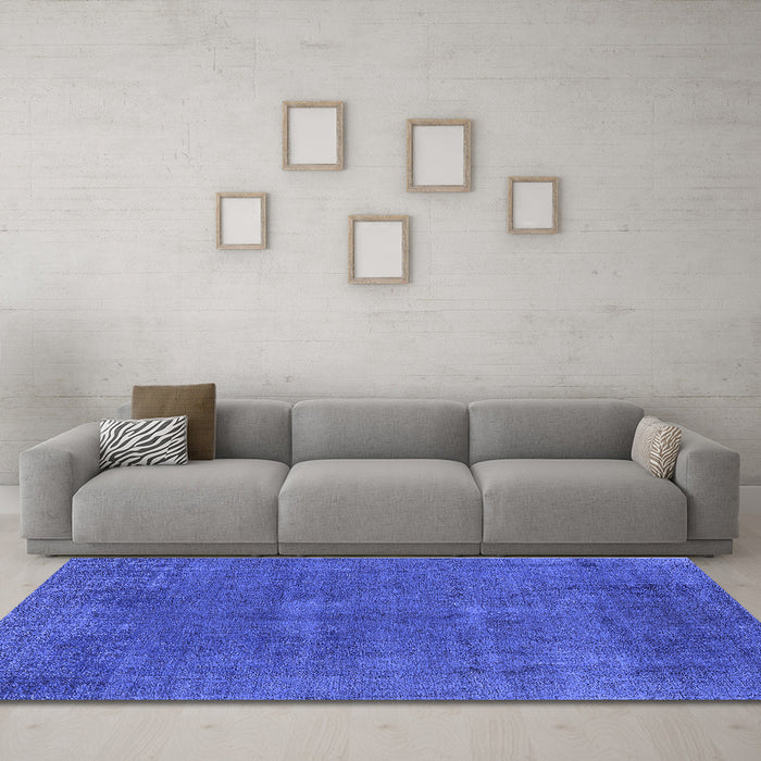 Machine Washable Oriental Blue Industrial Rug in a Living Room, wshurb1506blu