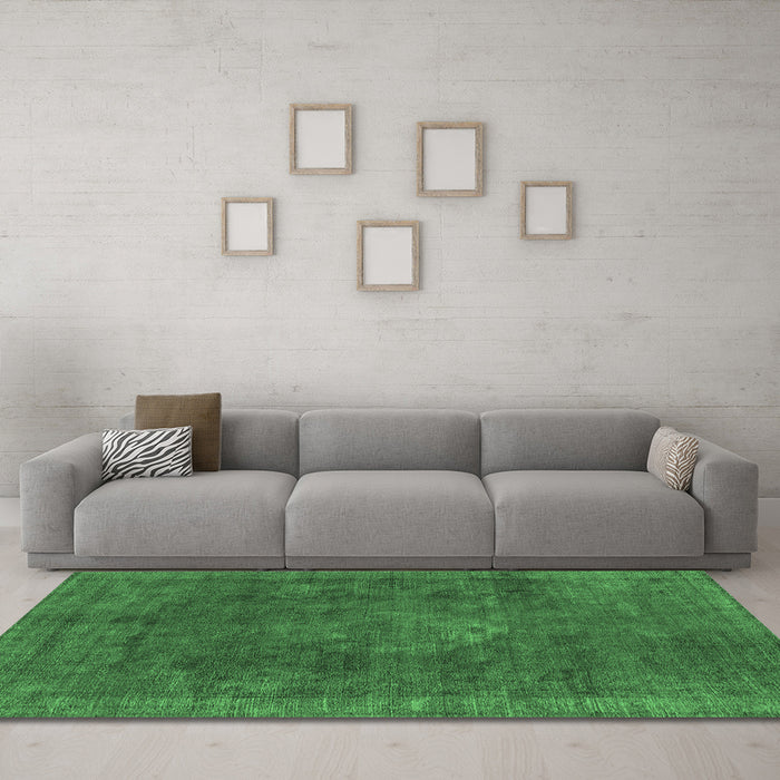 Machine Washable Oriental Emerald Green Industrial Area Rugs in a Living Room,, wshurb1510emgrn