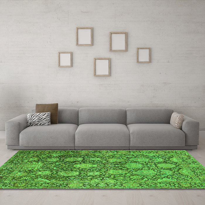 Machine Washable Oriental Green Industrial Area Rugs in a Living Room,, wshurb1515grn