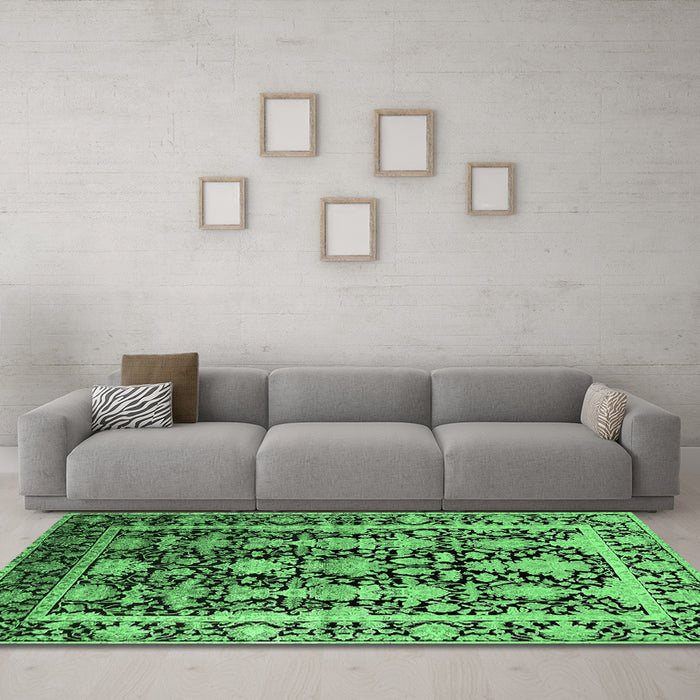 Machine Washable Oriental Emerald Green Industrial Area Rugs in a Living Room,, wshurb1516emgrn