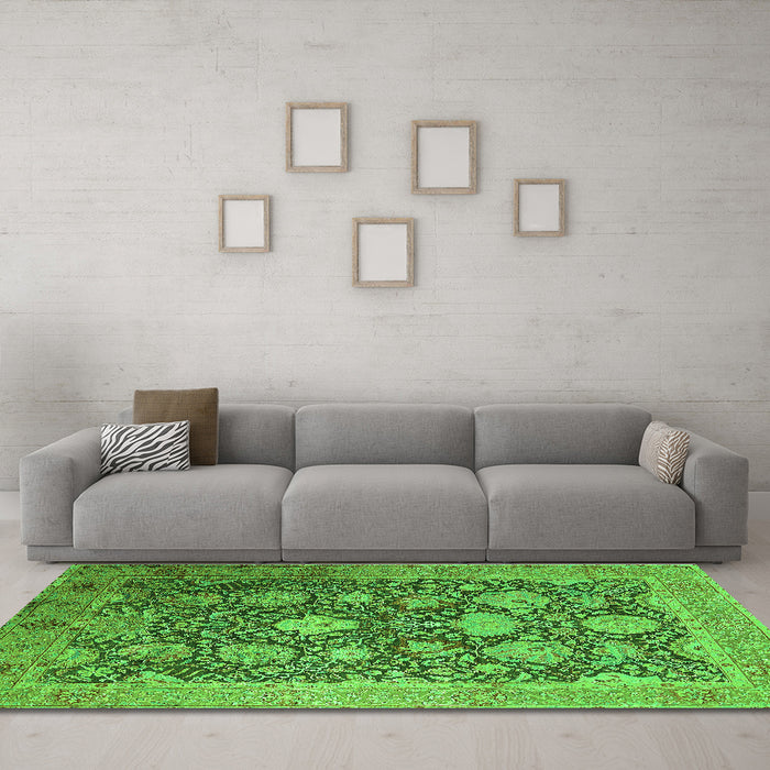Machine Washable Oriental Green Industrial Area Rugs in a Living Room,, wshurb1517grn