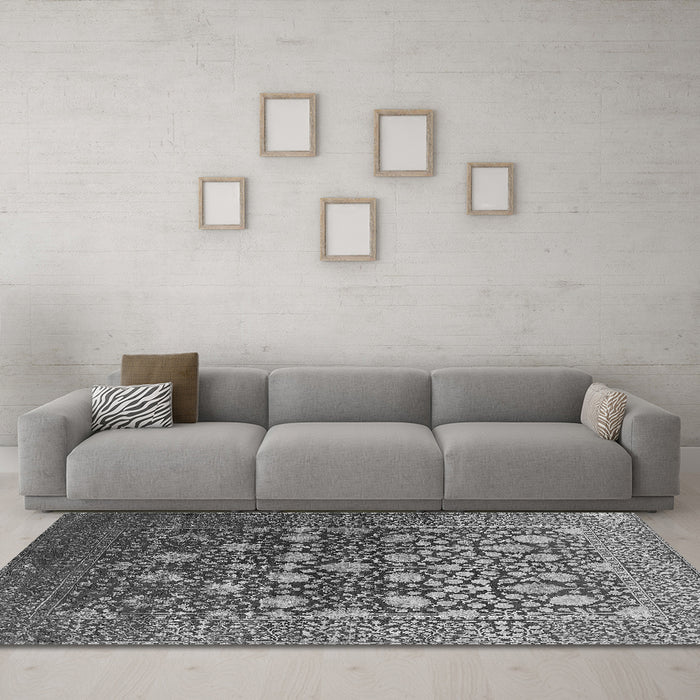 Machine Washable Oriental Gray Industrial Rug in a Living Room,, wshurb1518gry