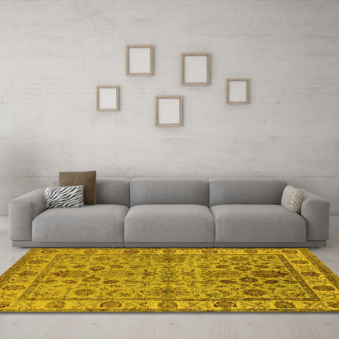 Machine Washable Oriental Yellow Industrial Rug in a Living Room, wshurb1523yw