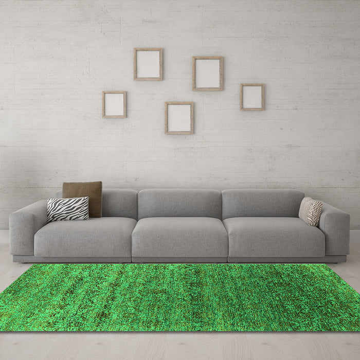 Machine Washable Oriental Green Industrial Area Rugs in a Living Room,, wshurb1526grn