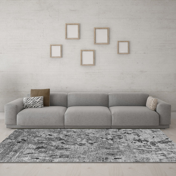 Machine Washable Oriental Gray Industrial Rug in a Living Room,, wshurb1527gry