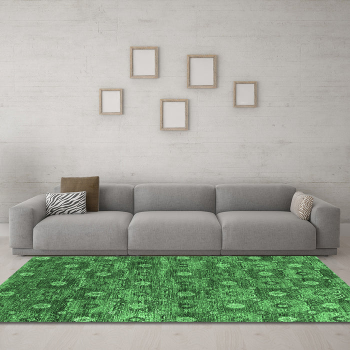 Machine Washable Oriental Emerald Green Industrial Area Rugs in a Living Room,, wshurb1528emgrn